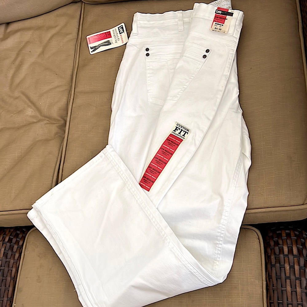 Custom fit 5 pocket straight leg jeans